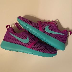 Nike Purple/Teal Roshe